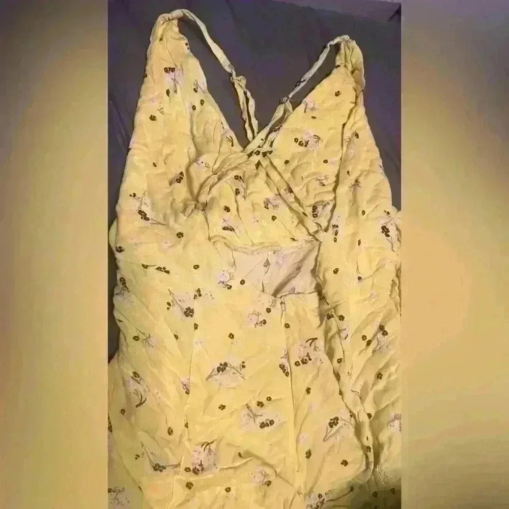 Free People Electric Yellow Floral Sleeveless Tango At Night Wrap Romper 10 - Picture 13 of 15